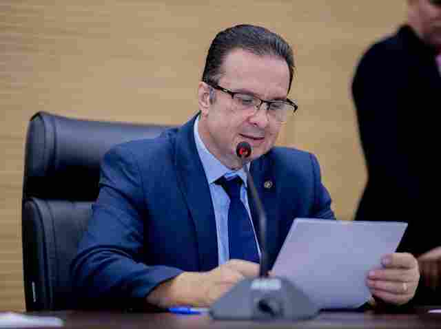 Assembleia aprova projeto do deputado Dr. Lu&iacute;s do Hospital que acaba com a taxa do CRLV em Rond&ocirc;nia