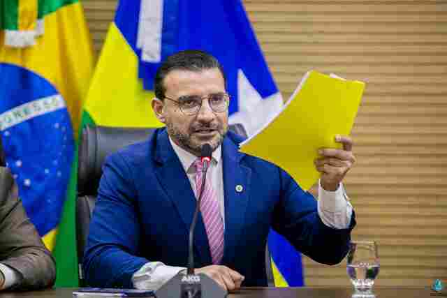 Deputado Ribeiro do Sinpol prop&otilde;e atualiza&ccedil;&atilde;o do aux&iacute;lio-fardamento para policiais militares