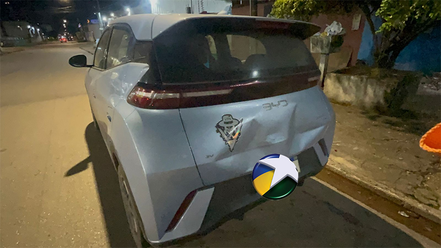 Motorista b&ecirc;bado bate em carro parado e tenta fugir ap&oacute;s acidente em Porto Velho