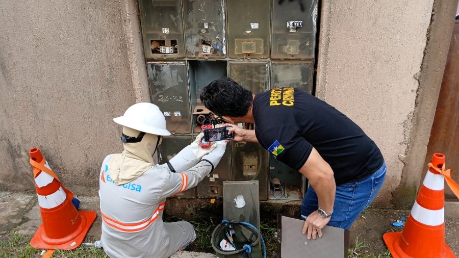 Furto de energia: Energisa recebeu mais de 2,5 mil den&uacute;ncias em Rond&ocirc;nia entre 2025 e 2026
