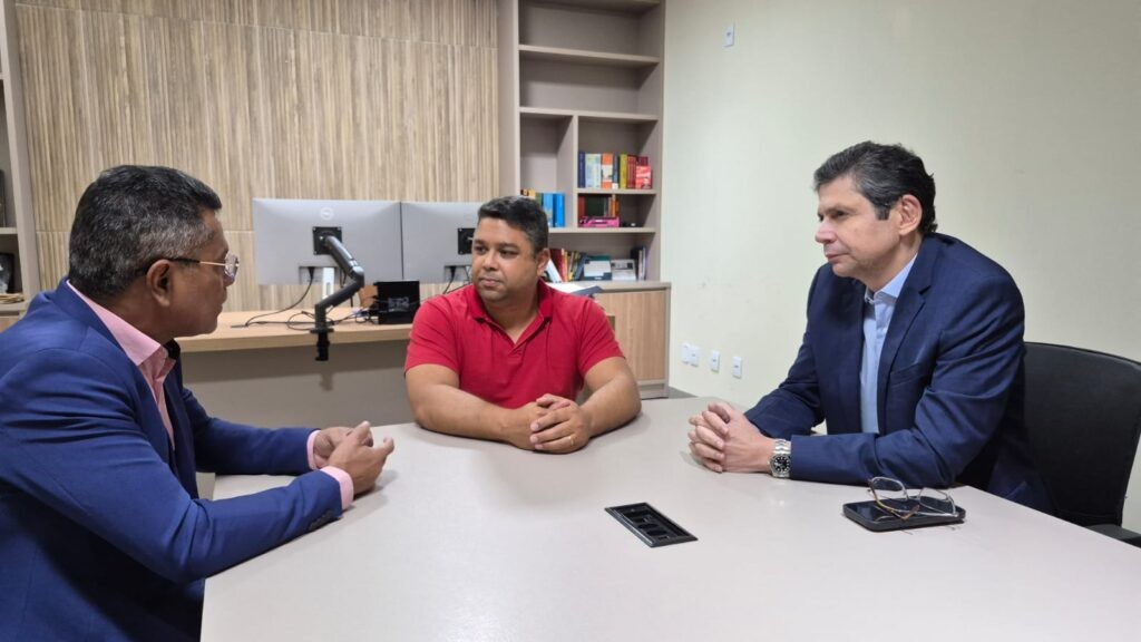 Articulação: Almir José e André Coelho debatem conjuntura política e blindagem dos servidores