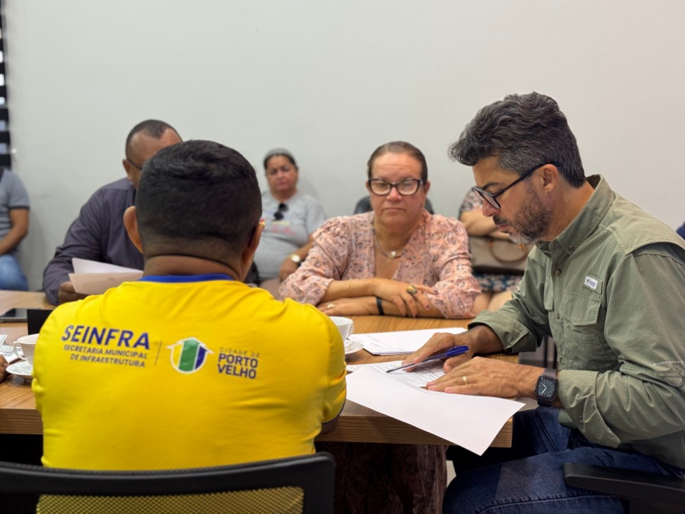 Sindeprof articula apoio em Bras&iacute;lia para garantir direitos de t&eacute;cnicos educacionais e garis