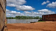 Em Guajar&aacute;-Mirim, distribuidor de peixe foge pelo rio para evitar pris&atilde;o por furto de energia
