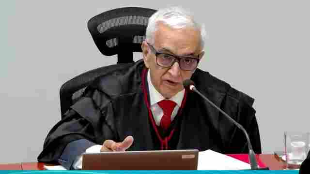 TRE adia julgamento sobre elegibilidade de Acir Gurgacz, mas relator deu duro golpe e votou contra
