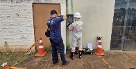 S&oacute;cios s&atilde;o presos ap&oacute;s flagrante de "gato" em casa e distribuidora em Ji-Paran&aacute;