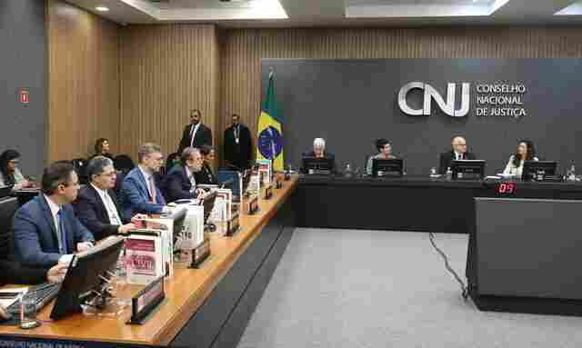 CNJ aprova contracheque &uacute;nico para ju&iacute;zes de todo pa&iacute;s
