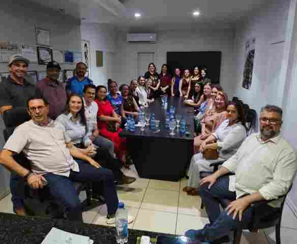 Deputada Lebrinha discute demandas da educa&ccedil;&atilde;o em Rolim de Moura