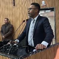 Dr. Santana cobra recomposi&ccedil;&atilde;o salarial dos servidores municipais