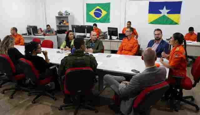 Opera&ccedil;&atilde;o contra queimadas em Rond&ocirc;nia entra em fase de resposta com atua&ccedil;&atilde;o de m&uacute;ltiplos &oacute;rg&atilde;os