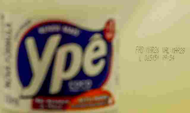 Anvisa mant&eacute;m suspens&atilde;o de lotes de produtos Yp&ecirc;
