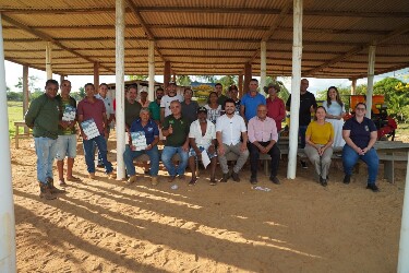 Marcelo Cruz e Pastor Evanildo acompanham a&ccedil;&otilde;es na agricultura, esporte e empreendedorismo em Campo Novo, Ariquemes e Ji-Paran&aacute;