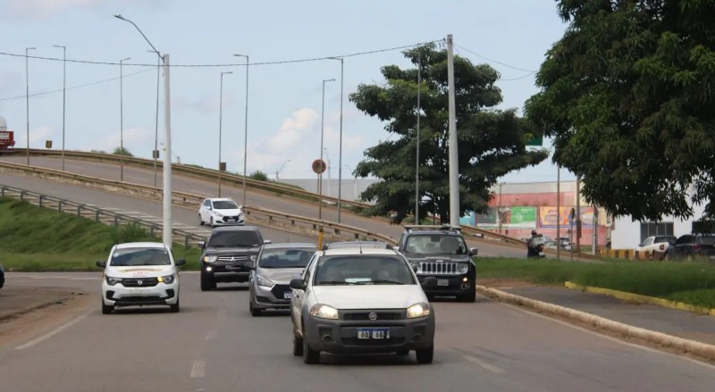 Prazo para pagamento de licenciamento de ve&iacute;culos com placa final 6 termina na ter&ccedil;a