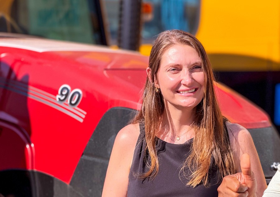 Gislaine Lebrinha garante R$ 1,5 milh&atilde;o para quadra da EFA Vale do Guapor&eacute;
