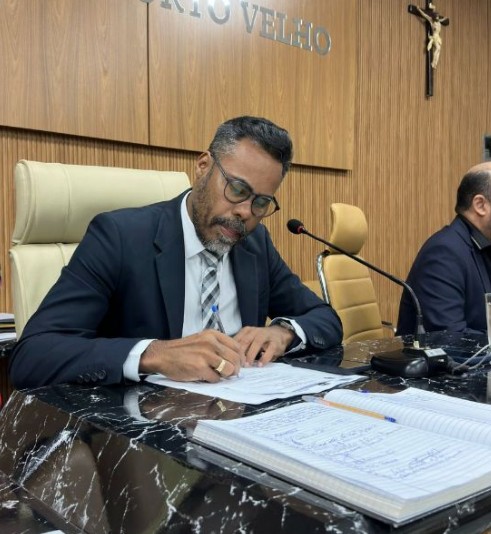 Dr. Santana questiona licitação de R$ 5 milhões para corrida de rua em Porto Velho