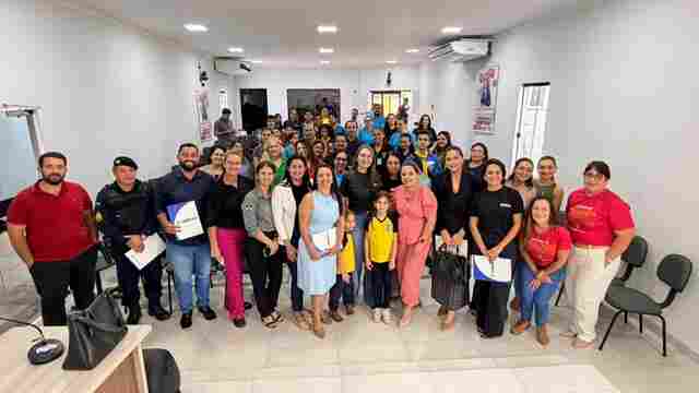 Deputada Lebrinha realiza 2&ordf; edi&ccedil;&atilde;o da Caravana Rede de Prote&ccedil;&atilde;o &agrave; Mulher BR-429 em Seringueiras