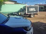 Homem &eacute; encontrado morto dentro de piscina em vila de apartamentos de Porto Velho