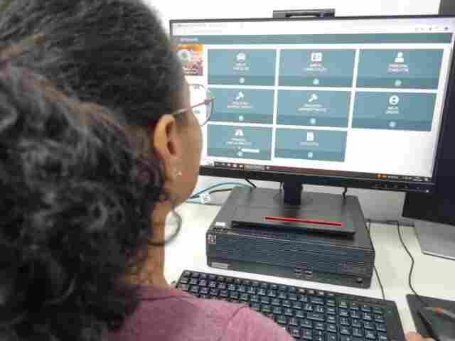 Emplacamento digital permite registrar ve&iacute;culo novo sem sair de casa em Rond&ocirc;nia
