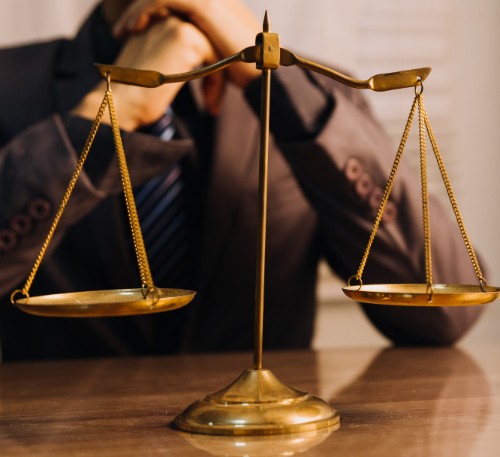 Justiça do Trabalho rejeita pedido de reversão de justa causa e reconhece litigância de má-fé
