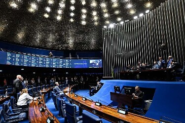Senado aumenta puni&ccedil;&atilde;o a crimes sexuais online contra crian&ccedil;as