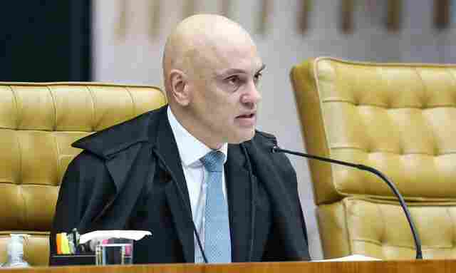 Ministro Alexandre de Moraes suspende visitas de Fl&aacute;vio a Bolsonaro na pris&atilde;o domiciliar
