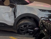 Motorista fura sinal vermelho e provoca acidente na zona leste de Porto Velho
