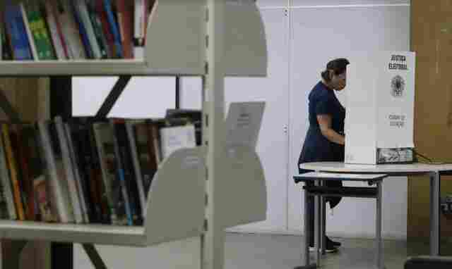 Decreto autoriza atua&ccedil;&atilde;o das For&ccedil;as Armadas nas elei&ccedil;&otilde;es