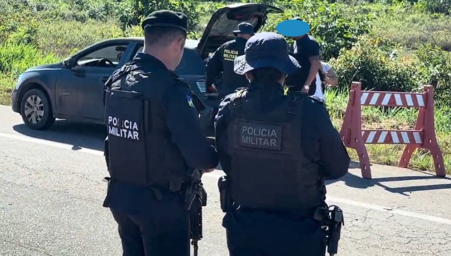 Opera&ccedil;&atilde;o contra tr&aacute;fico e roubo de ve&iacute;culos coordenado pela PMRO apreende quase meia tonelada de drogas nas fronteiras