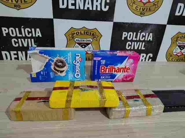 Receita Federal e Denarc apreendem tr&ecirc;s quilos de coca&iacute;na escondidos em cesta b&aacute;sica