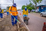 Prefeitura garante gratifica&ccedil;&atilde;o permanente de R$ 750,00 para 636 servidores da limpeza urbana
