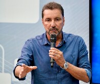 Hildon Chaves alerta que crise nas finan&ccedil;as "&eacute; muito pior do que prev&iacute;amos"