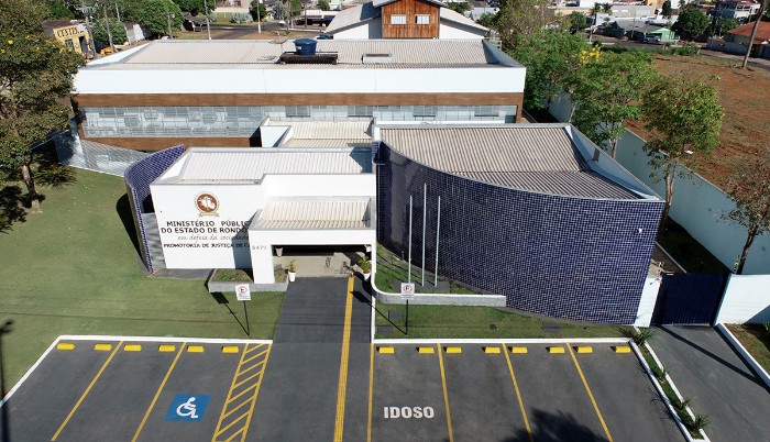 Empres&aacute;rio &eacute; denunciado por crimes sexuais mais de 10 adolescentes em Cacoal