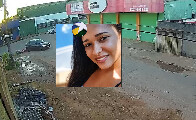 Reviravolta: mulher encontrada morta em moto foi v&iacute;tima de acidente minutos antes; confira v&iacute;deo