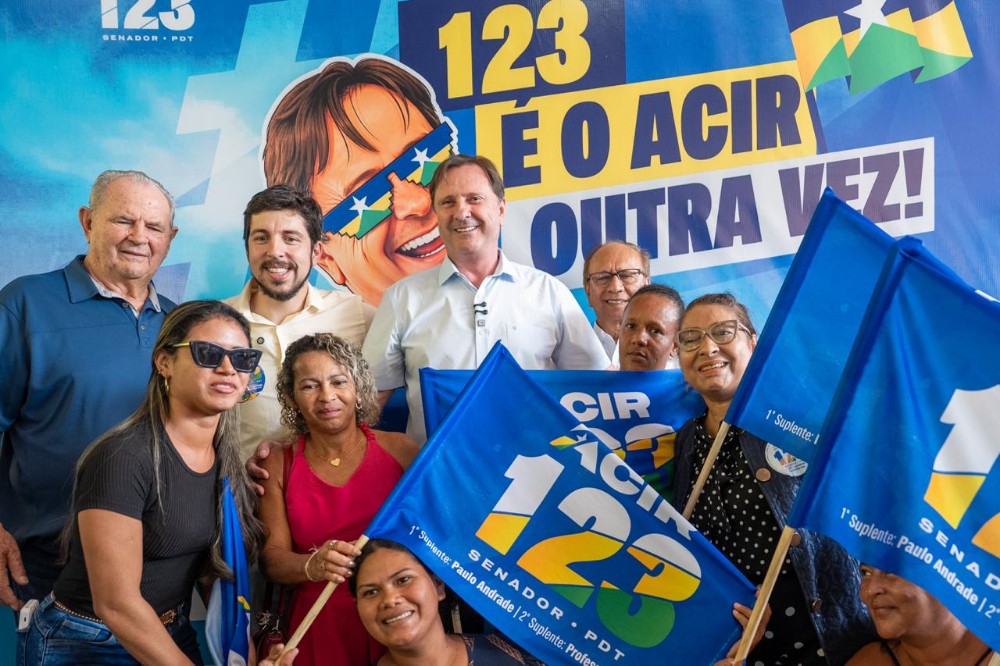 Acir lança candidatura ao senado em evento para milhares de pessoas