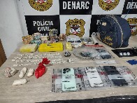 Apontado como tesoureiro do Comando Vermelho &eacute; preso e Denarc apreende R$ 31 mil
