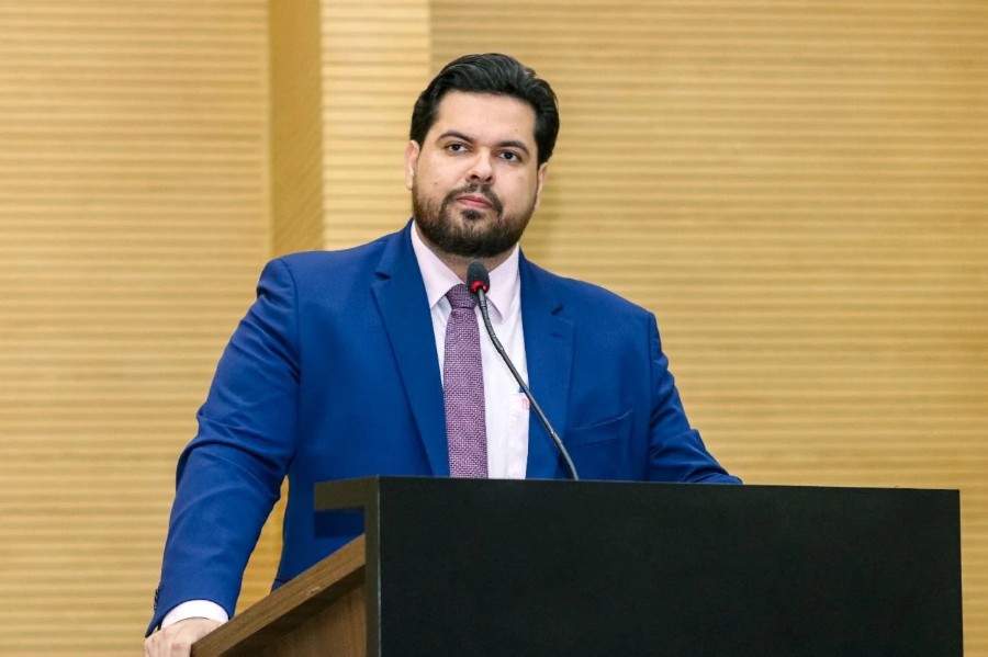 TRE-RO defere registro do deputado Jean de Oliveira à reeleição