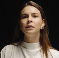 "Viol&ecirc;ncia contra mulher n&atilde;o se enfrenta com frase bonita": Mariana Carvalho cobra lei, pol&iacute;cia e coragem contra a morte de mulheres em Rond&ocirc;nia