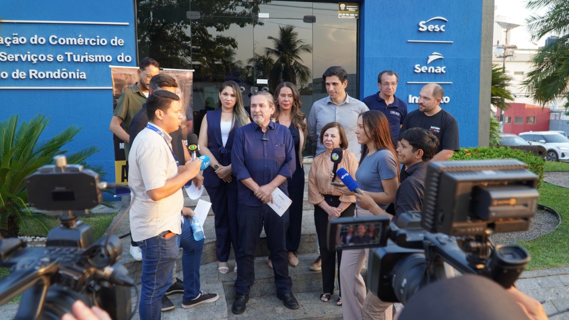 Agoea não! Fecomércio-RO realiza adesivaço e alerta sobre risco econômico com a aprovação da PEC 6 x 1