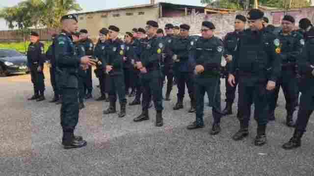 PM leva policiais administrativos &agrave;s ruas e refor&ccedil;a seguran&ccedil;a em &aacute;reas comerciais da capital