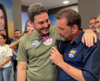 Maur&iacute;cio e Mariana reafirmam apoio a Hildon Chaves e esclarecem mal-entendido em Candeias