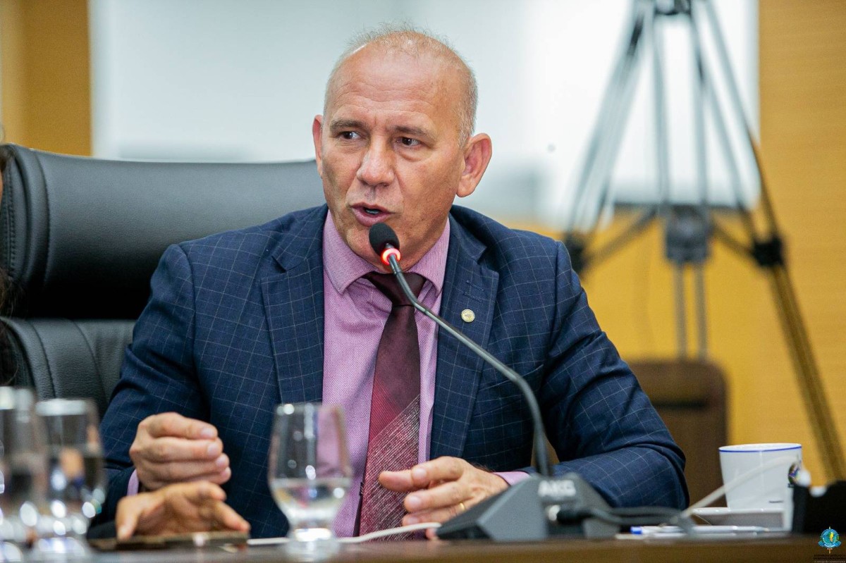 Inelegível: após TRE barrar candidatura, PL substitui Ezequiel Neiva na disputa para deputado federal