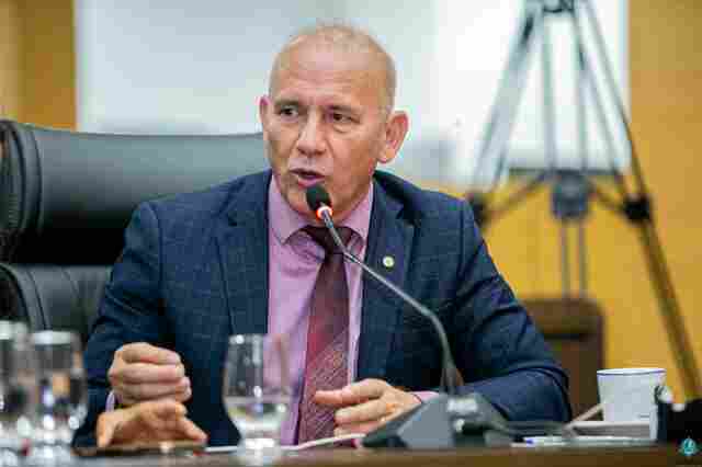 Ineleg&iacute;vel: ap&oacute;s TRE barrar candidatura, PL substitui Ezequiel Neiva na disputa para deputado federal