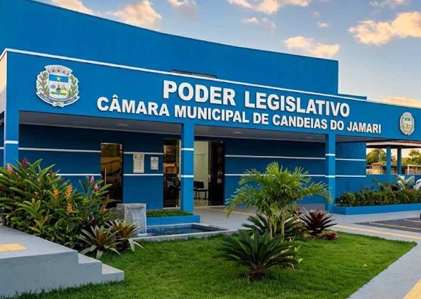 Câmara de Candeias abre concurso com 17 vagas e salários de até R$ 3,5 mil