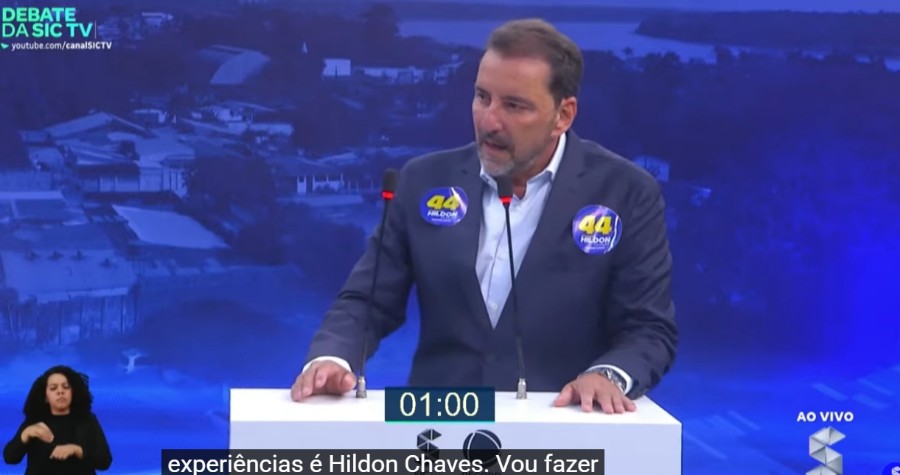 Em noite de baixaria, debate termina com Hildon convidando adversários para futuro Governo