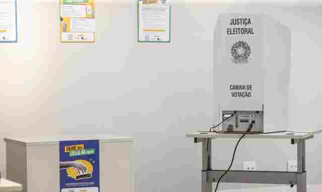 Eleitores s&oacute; podem ser presos em flagrante ou por senten&ccedil;a criminal condenat&oacute;ria de crime inafian&ccedil;&aacute;vel