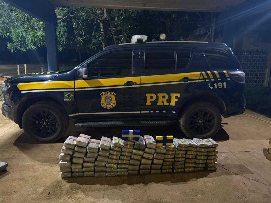 PRF apreende mais de 100 kg de drogas em caminhonete na BR-364 em Porto Velho