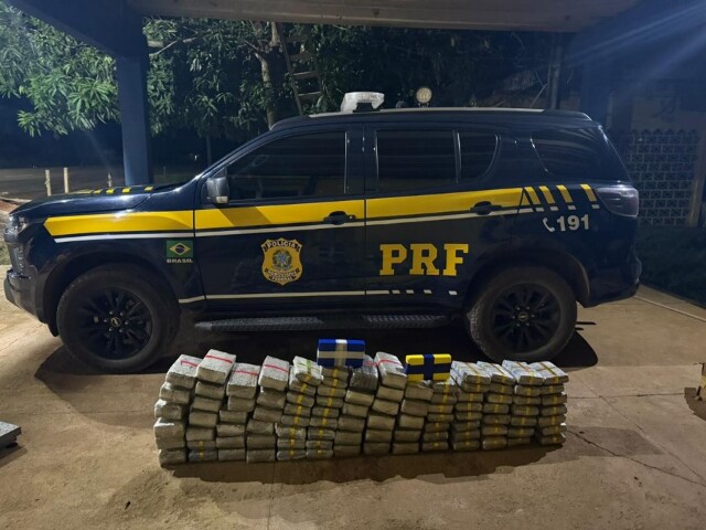 PRF apreende mais de 100 kg de drogas em caminhonete na BR-364 em Porto Velho
