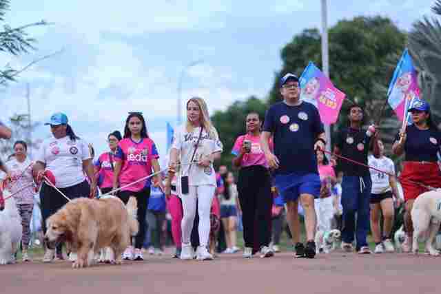 Ieda Chaves encerra campanha com Caminhada PET e refor&ccedil;a compromisso com a causa animal