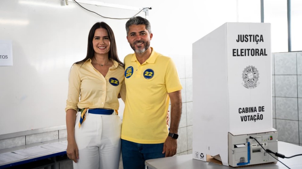 Marcos Rogério vota em Ji-Paraná e concede entrevista após apuração