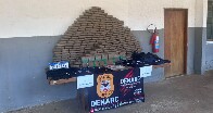 Centenas de tabletes de skunk s&atilde;o apreendidos durante opera&ccedil;&atilde;o do Denarc na zona sul de Porto Velho