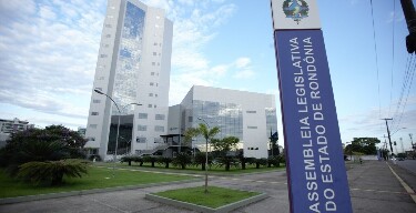 PL ter&aacute; maior bancada da Assembleia Legislativa com 7 deputados e deve se unir ao Novo; PSD e PRD ficam com 3 cada